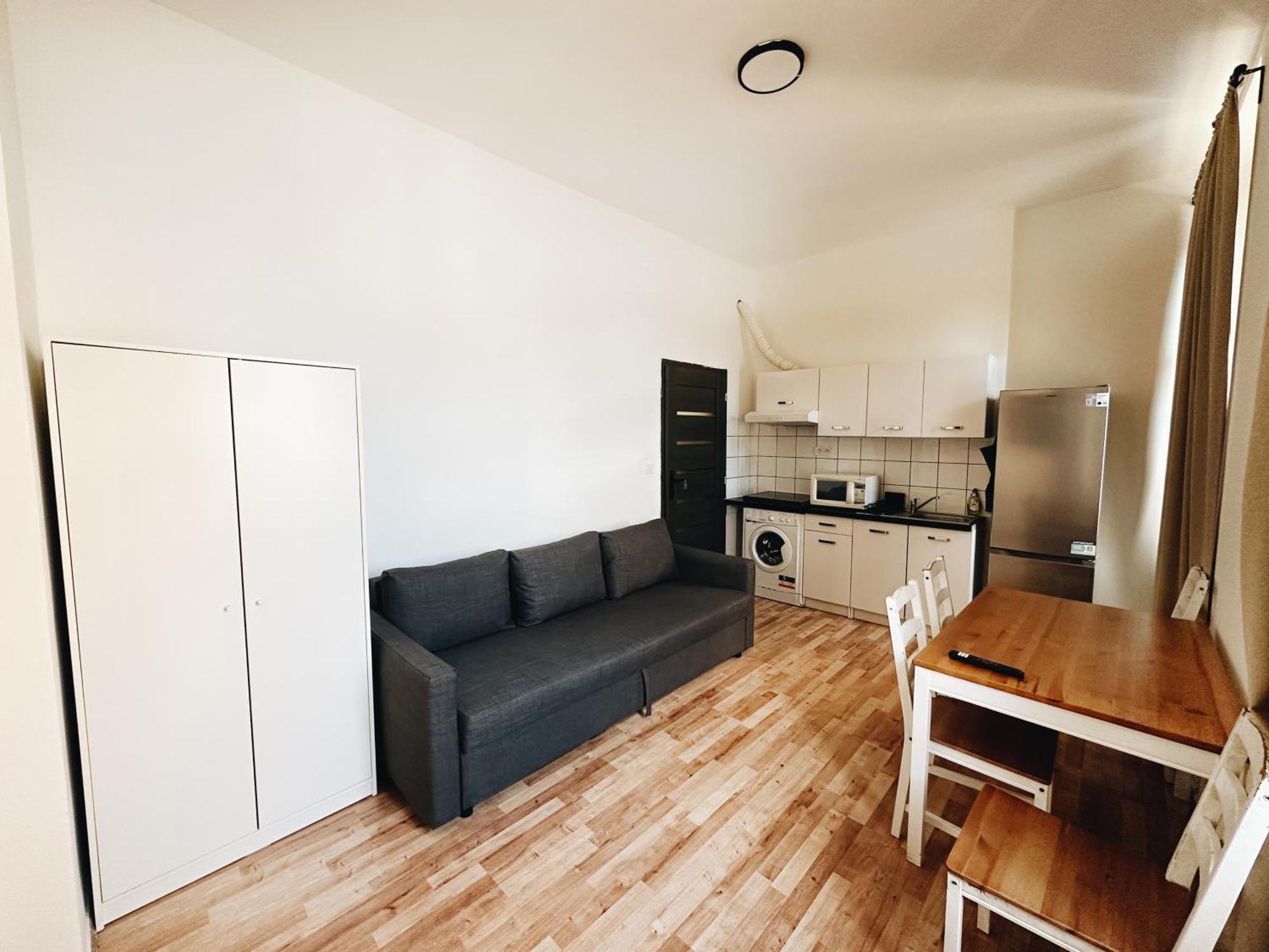 Crimson Charm Appartement Praag Buitenkant foto