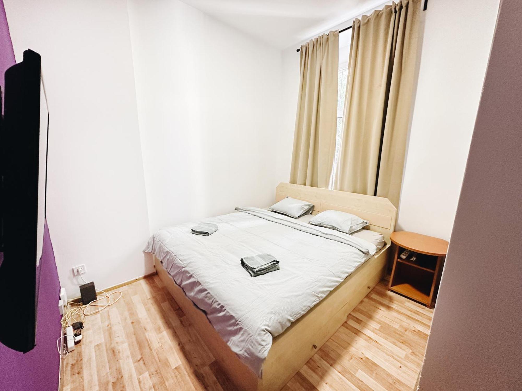 Crimson Charm Appartement Praag Buitenkant foto