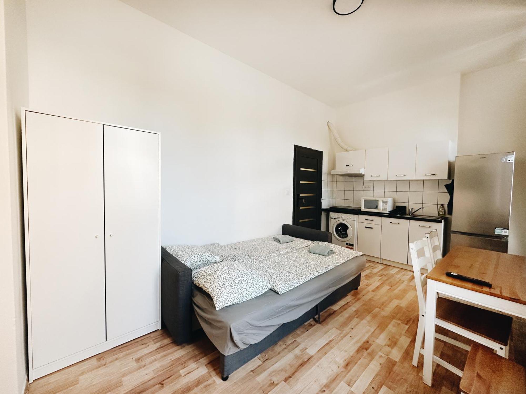 Crimson Charm Appartement Praag Buitenkant foto